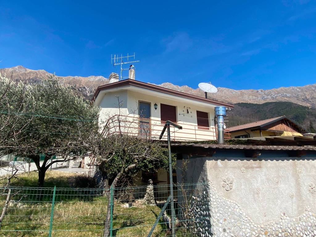 Villa in vendita a Taipana frazione Monteaperta