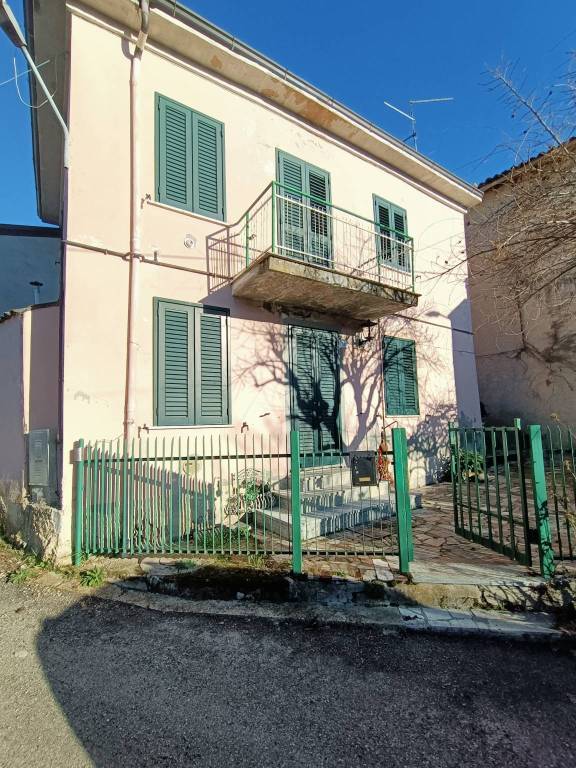 Casa Indipendente in vendita a Pianello Val Tidone
