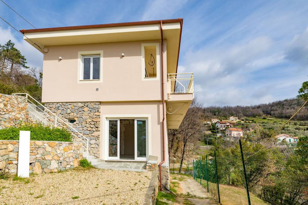 Villa in vendita a Finale Ligure via per Olle, 1