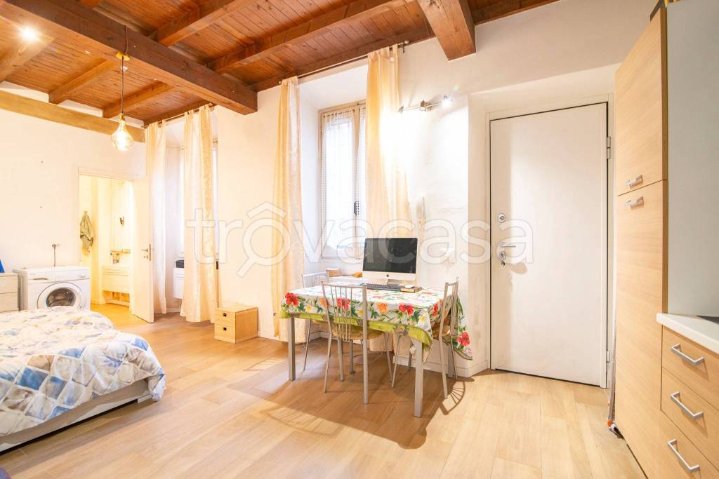 Appartamento in vendita a Pavia corso Giuseppe Garibaldi, 28