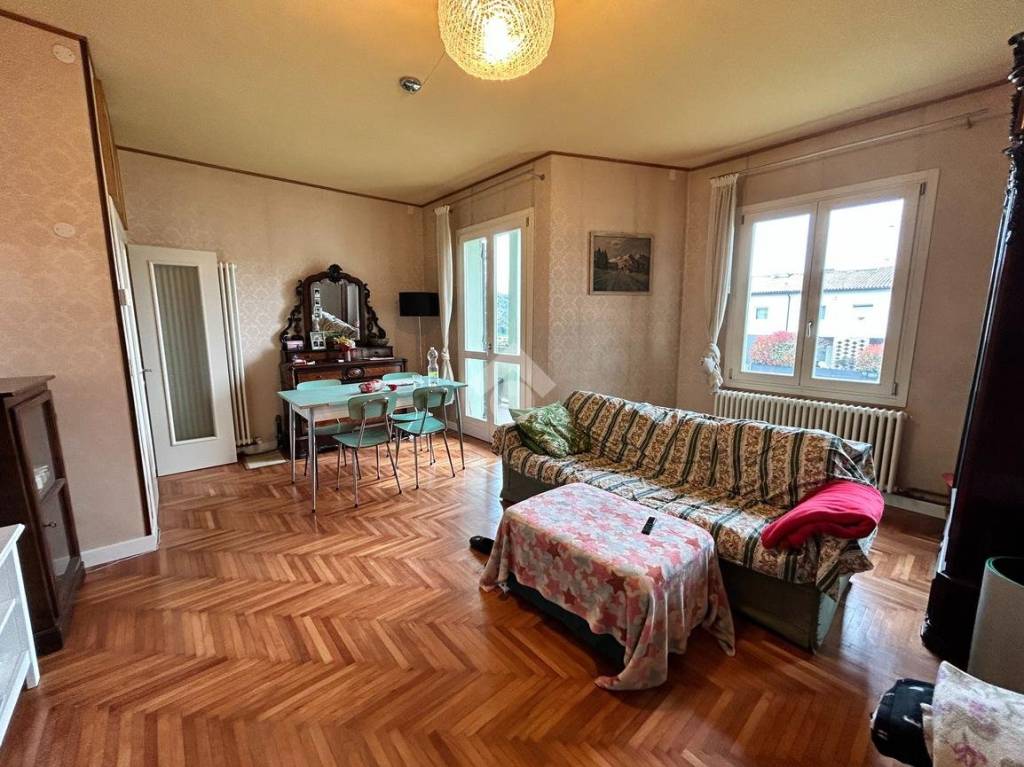 Appartamento in vendita a Castelfranco Veneto via Risorgimento, 5