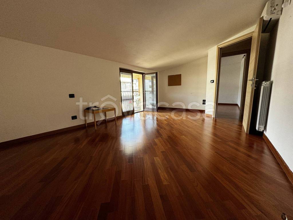 Appartamento in vendita a Pescara via Rigopiano, 159