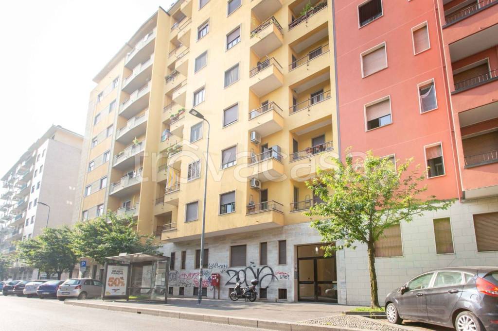Appartamento in affitto a Milano piazza Insubria, 24
