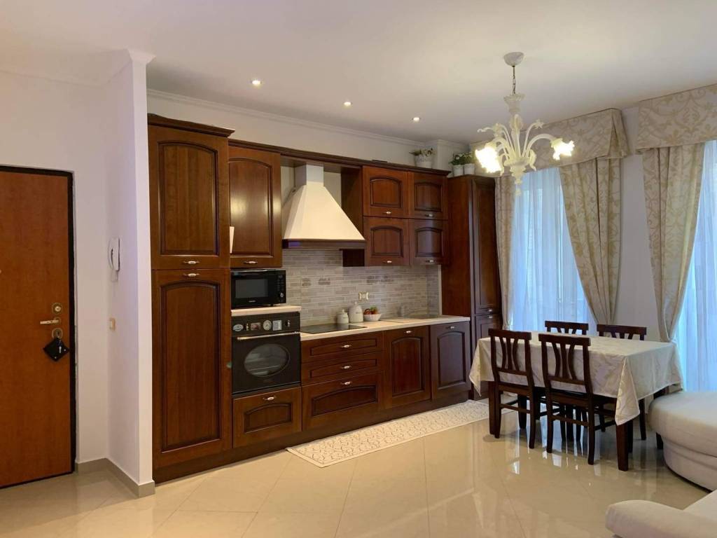 Appartamento in vendita a Cinisello Balsamo via Alcide De Gasperi, 2A