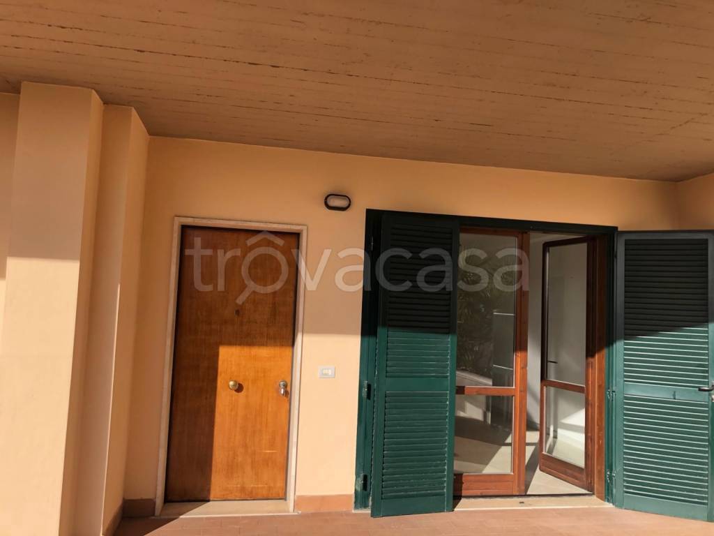 Appartamento in vendita a Grottaferrata via Giuseppe Rondini