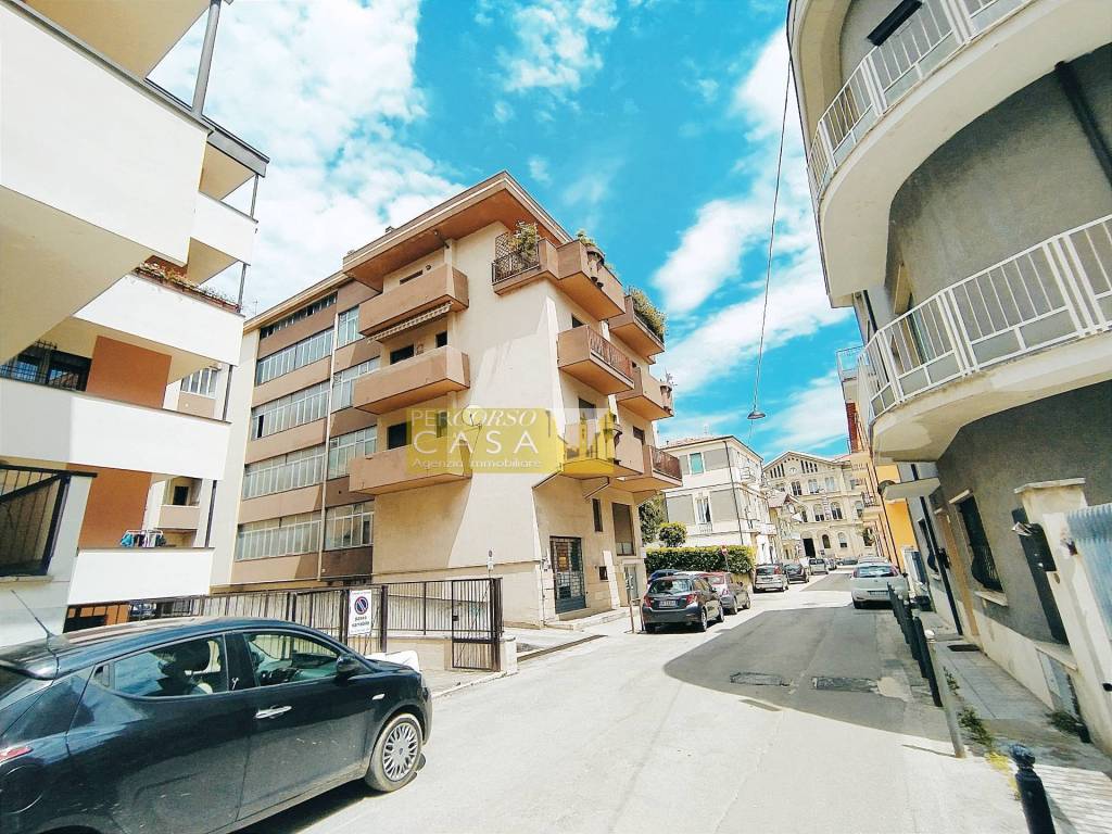 Appartamento in vendita a Teramo via Gaetano Braga, 1