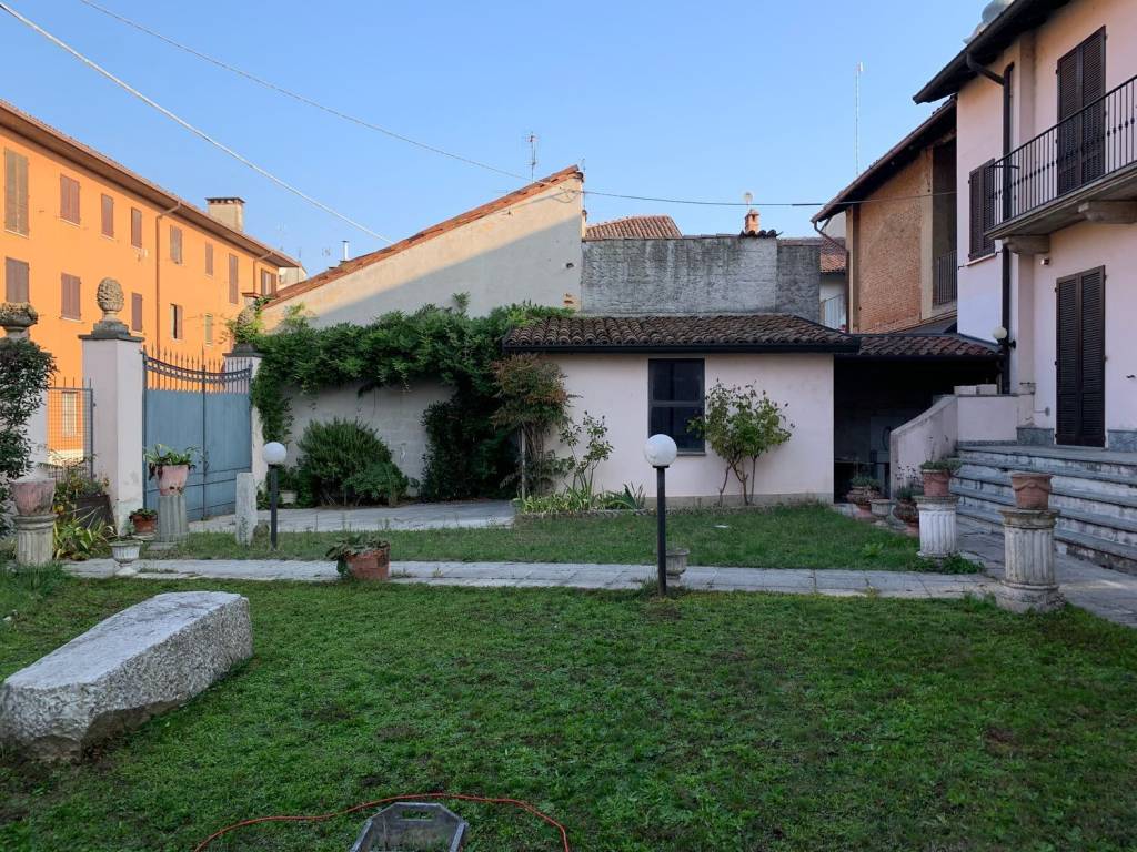 Villa in vendita a Corteolona e Genzone roma