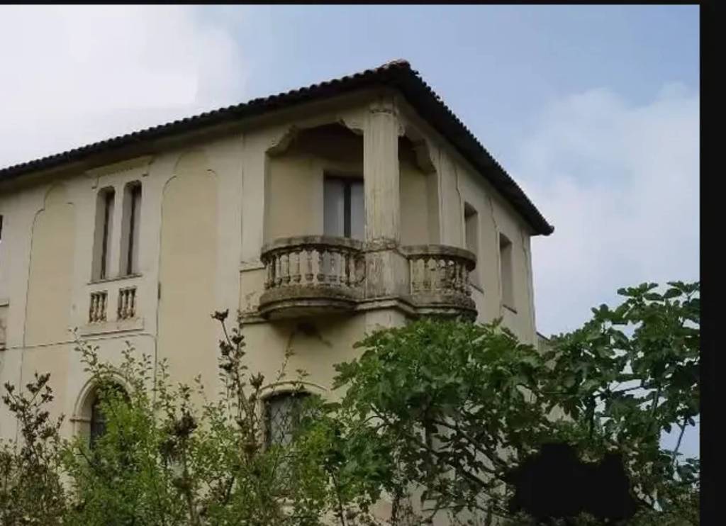 Villa in vendita a Bagnara Calabra via Nazionale Pellegrina, snc