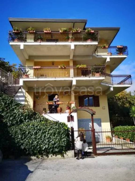 Villa in vendita a Monteforte Irpino via Taverna Campanile