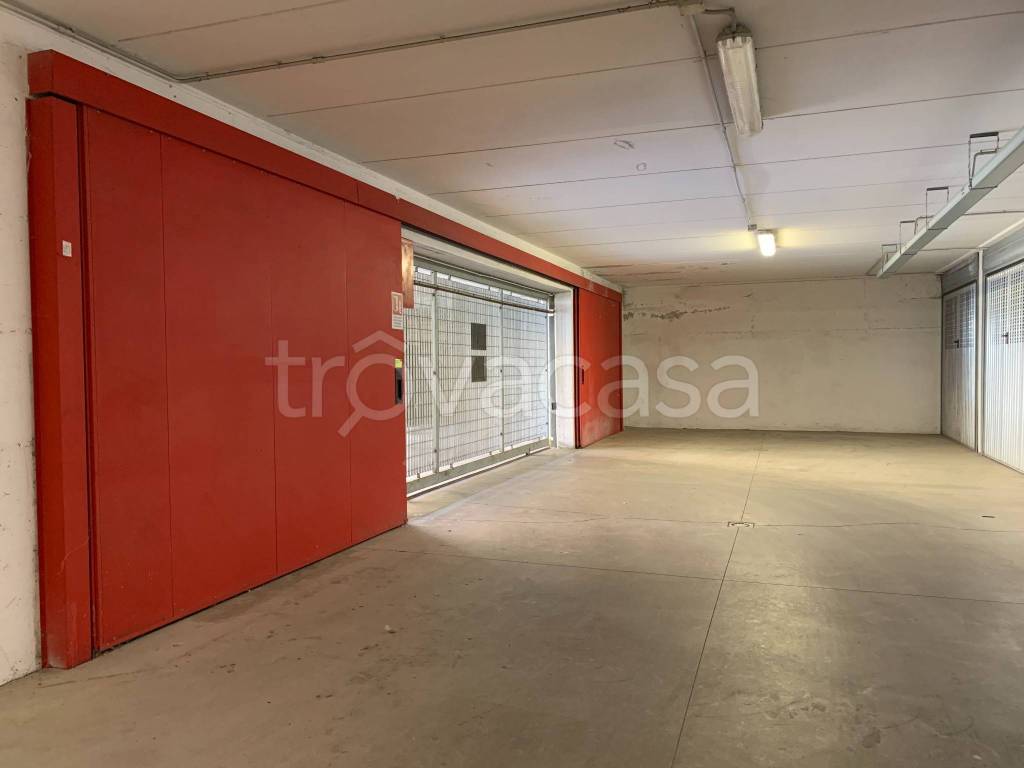 Garage in vendita a Fidenza piazza della Repubblica
