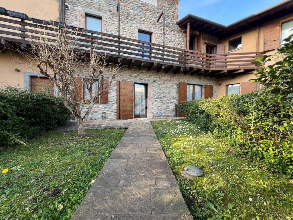 Appartamento in vendita a Bergamo via Daste e Spalenga, 16