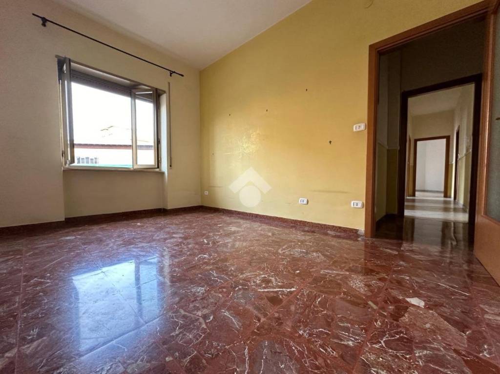 Ufficio in affitto a Portici via Scalea, 28