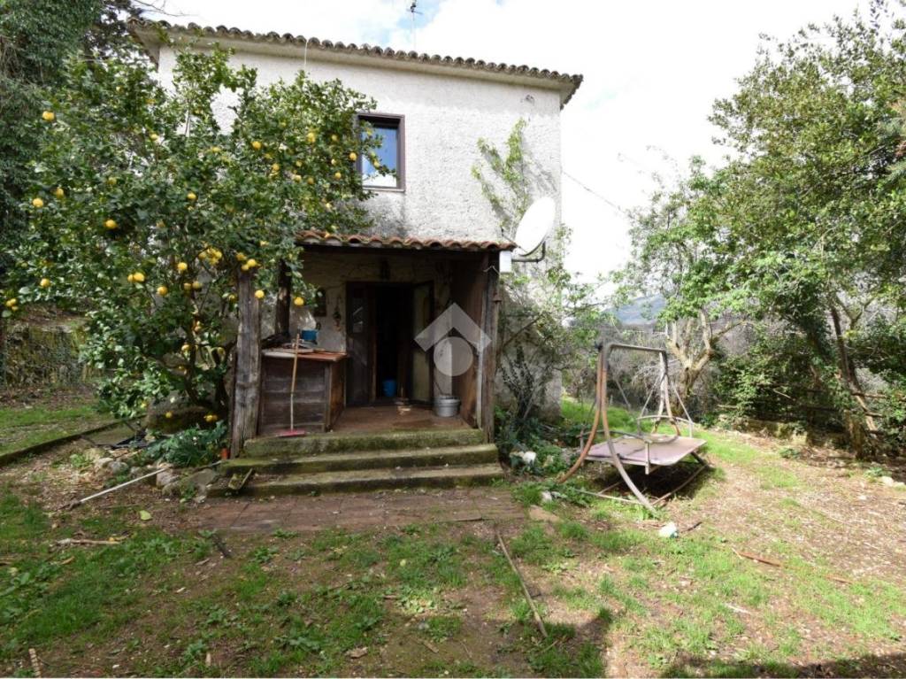 Casa Indipendente in vendita a Sezze via Foresta