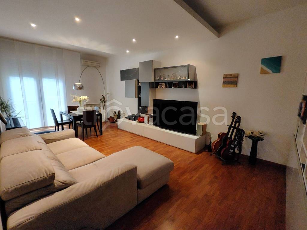 Appartamento in in vendita da privato a Bologna viale Felsina, 37