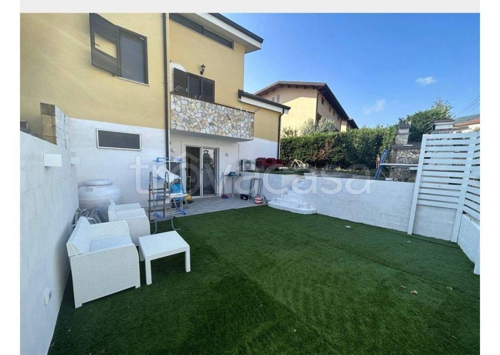 Villa Bifamiliare in in vendita da privato a Marano Marchesato via Malvitani, 9