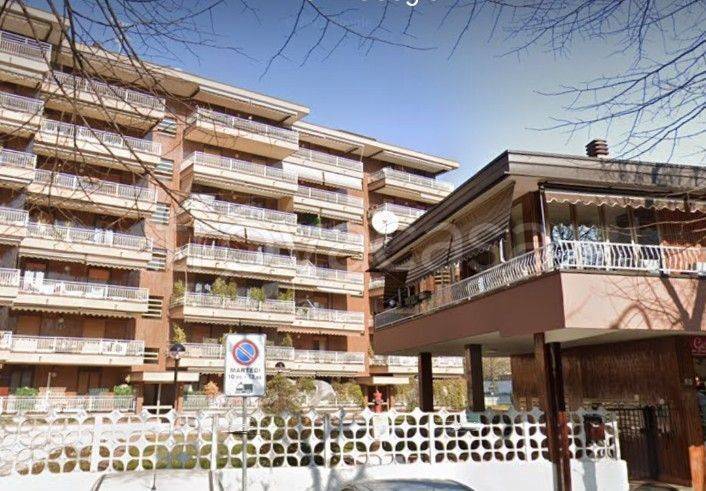 Appartamento in in affitto da privato a Cesano Boscone via Enrico Fermi, 20