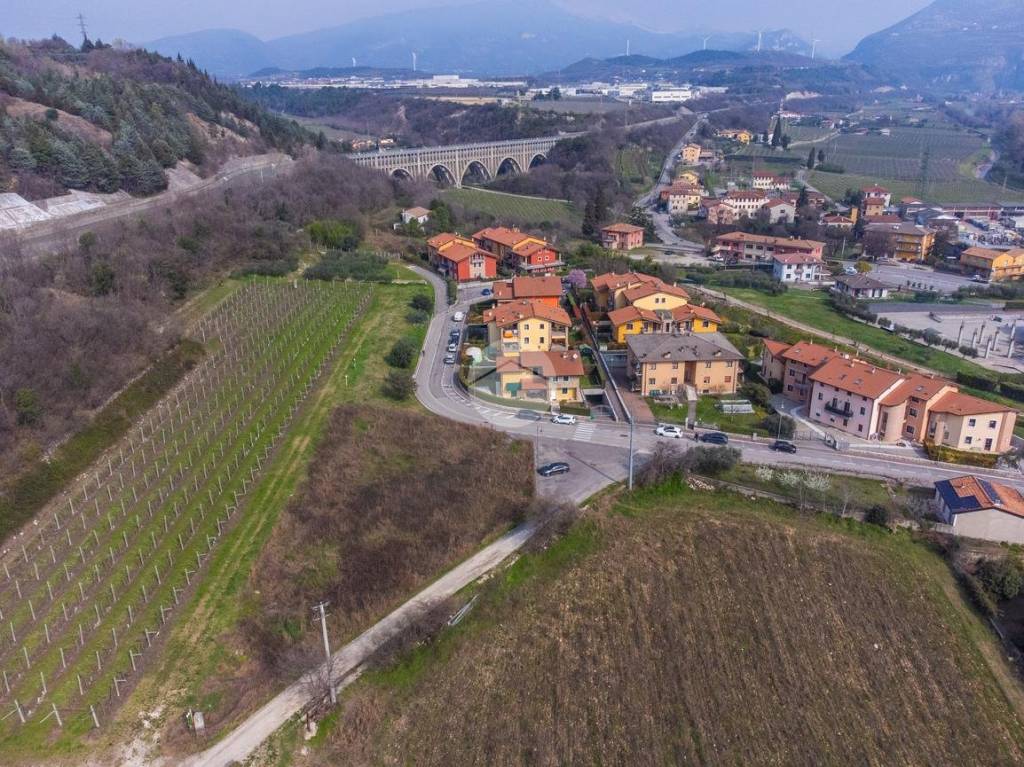 Terreno Residenziale in vendita a Cavaion Veronese via Val de l'Azè, 4