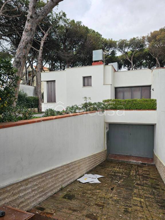 Villa in in vendita da privato a Sessa Aurunca via dei Ciclamini, 4
