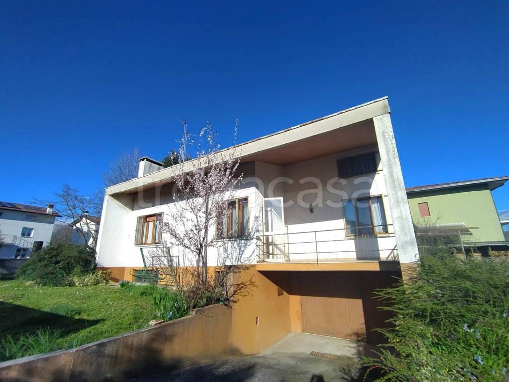 Villa in vendita a Martignacco via Cividina, 138