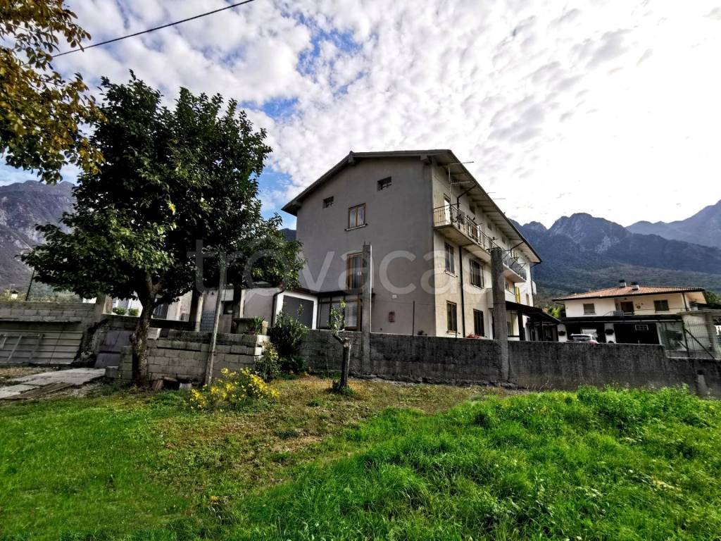 Villa Bifamiliare in vendita a Venzone