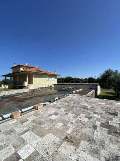Villa all'asta a Montefiascone via Poggio Della Frusta, 95, 01027 Montefiascone vt, Italia