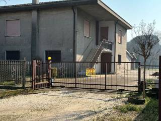 Villa in in vendita da privato a rovigo viale dei mille, 338