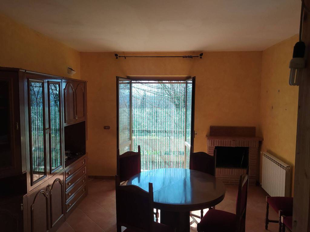 Appartamento in in affitto da privato a Torre Cajetani via delle Cese, 3
