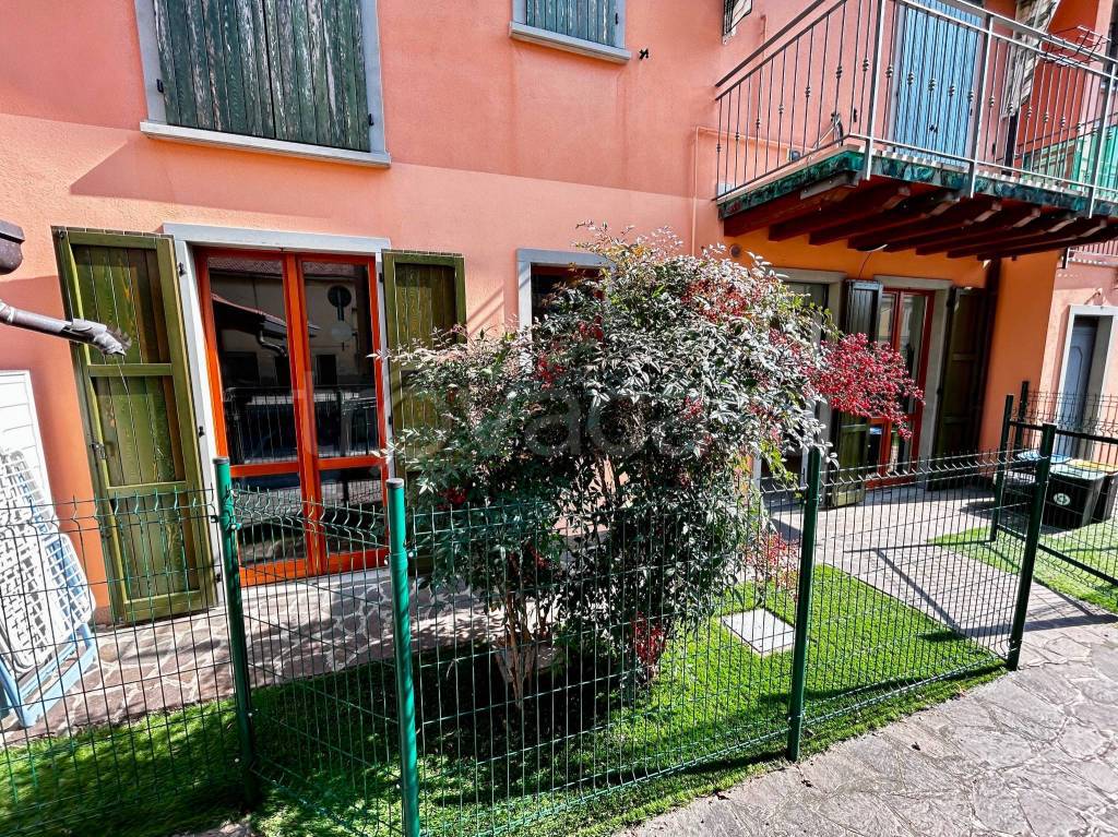 Appartamento in affitto a Brembate di Sopra via Piazzolo, 6