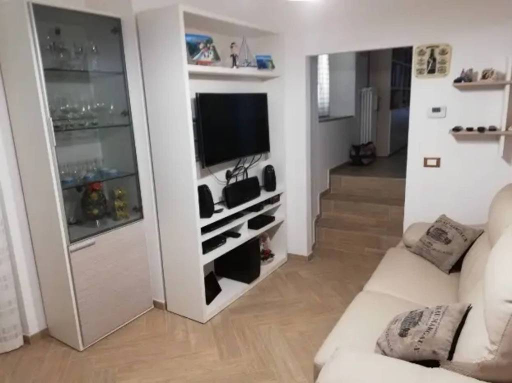 Appartamento in vendita a Sulmona via Giuseppe Andrea Angeloni