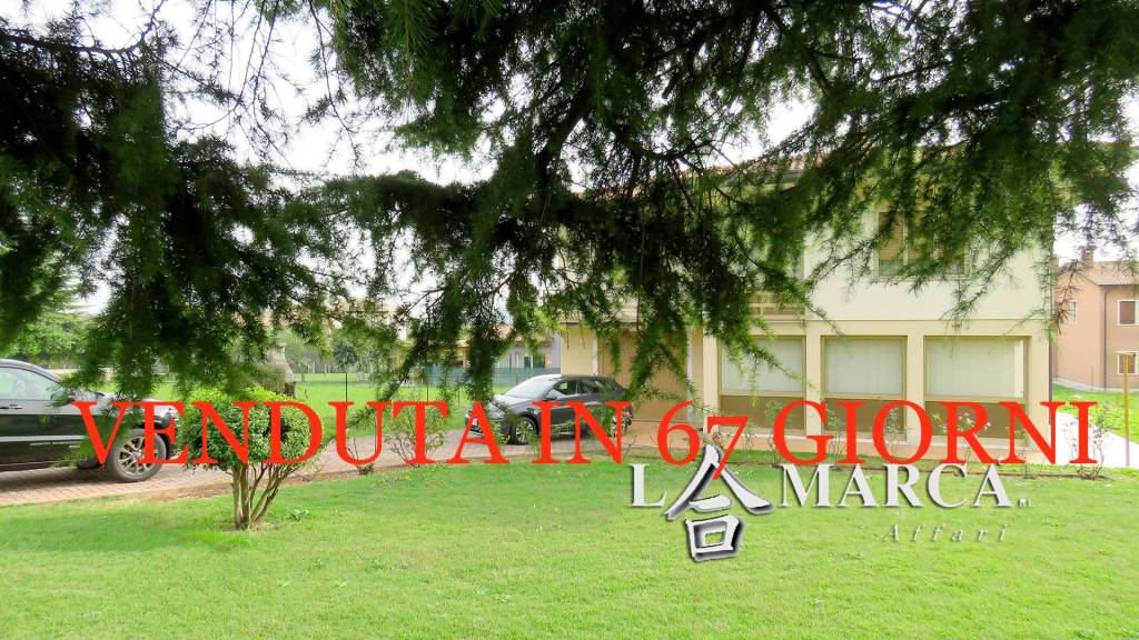 Villa in vendita a Borso del Grappa via Piave, 42