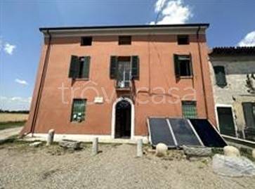 Villa all'asta a Piacenza strada di Cortemaggiore
