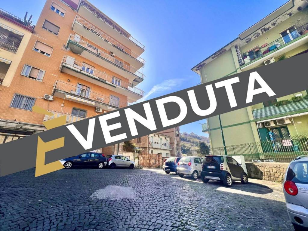 Appartamento in vendita a Napoli via Brigata Bologna