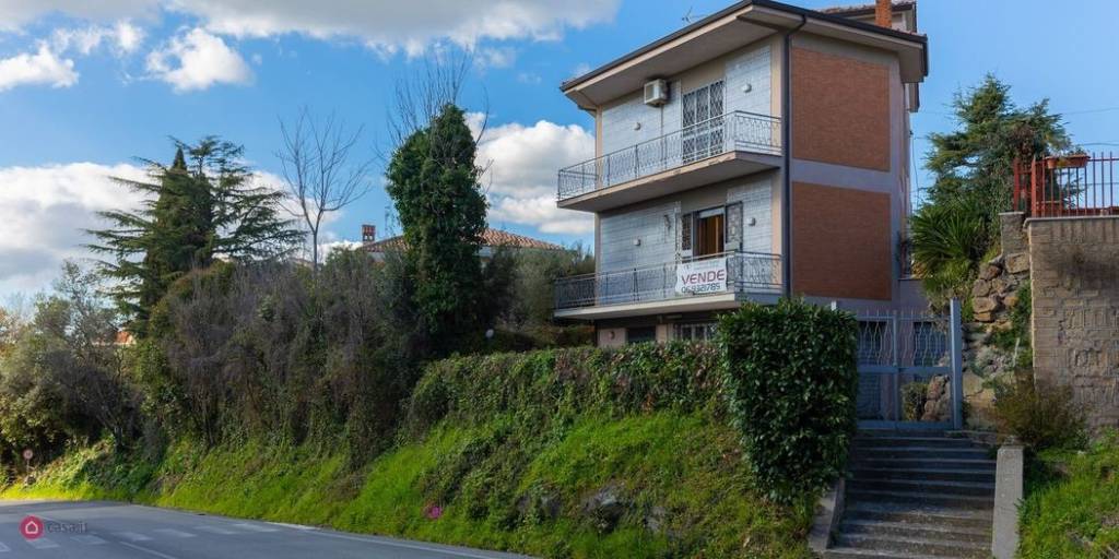 Appartamento in vendita ad Albano Laziale vicolo Olivella, 5