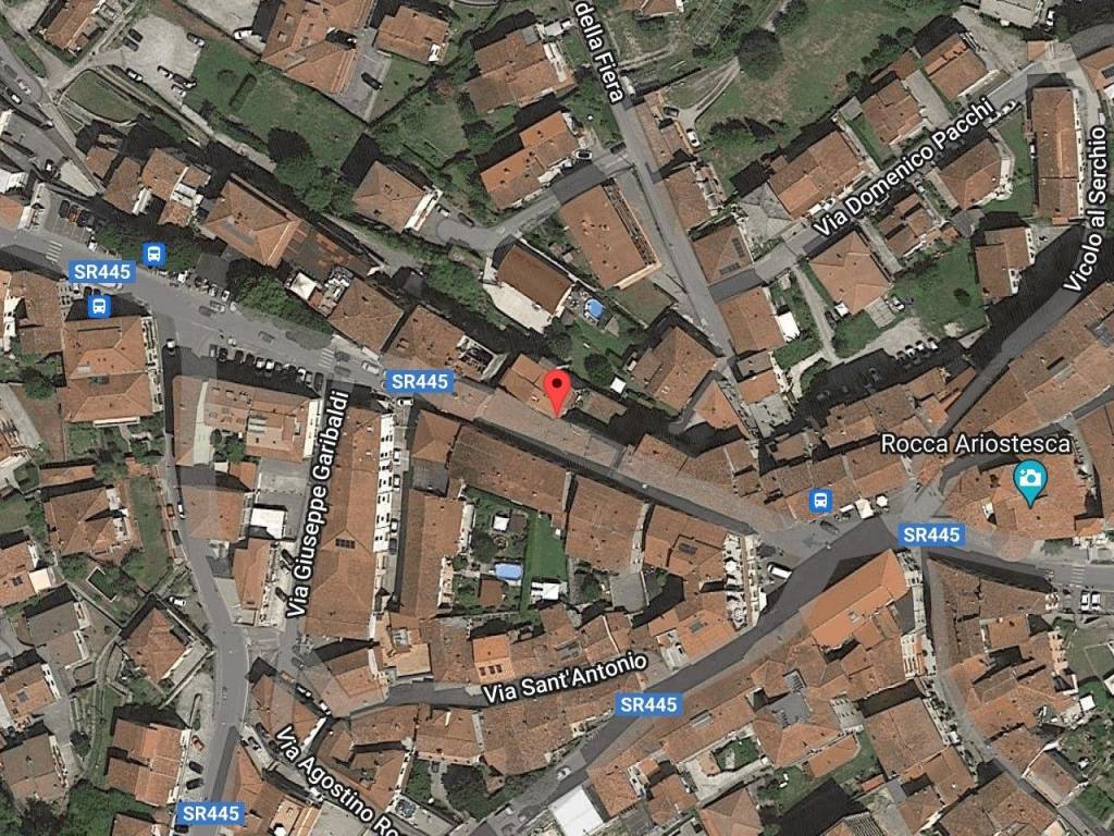 Negozio all'asta a Castelnuovo di Garfagnana via Garibaldi 9/A, frazione capoluogo, quartiere 