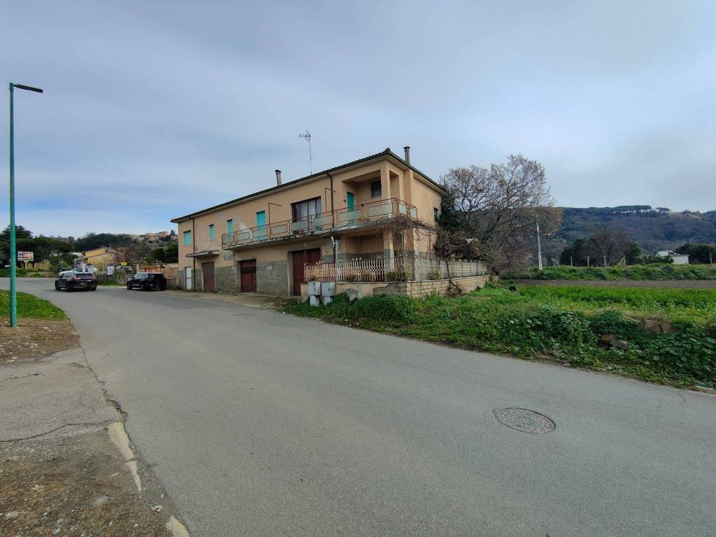 Villa in vendita ad Ariccia via di Vallericcia