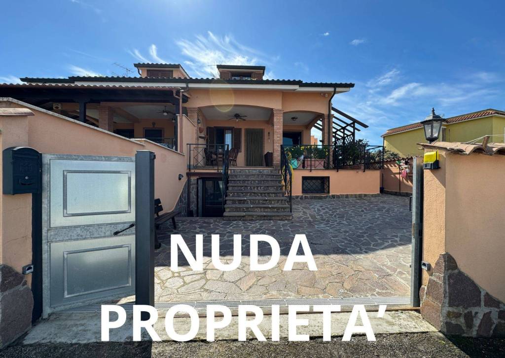 Villa Bifamiliare in vendita ad Ardea via Bassano del Grappa, 29