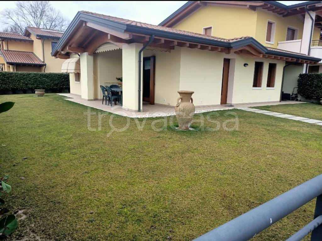 Villa a Schiera in in vendita da privato a San Vito al Tagliamento via Padre Marco d'Aviano, 80