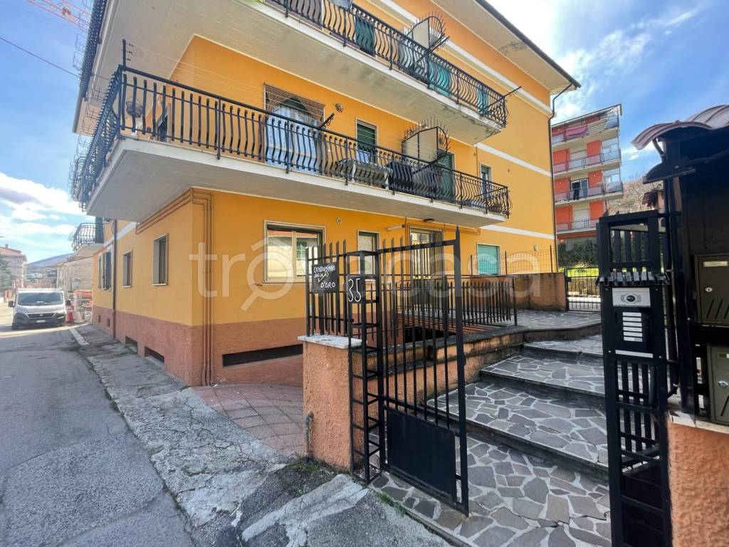 Appartamento in vendita a Tagliacozzo via Vittorio Veneto