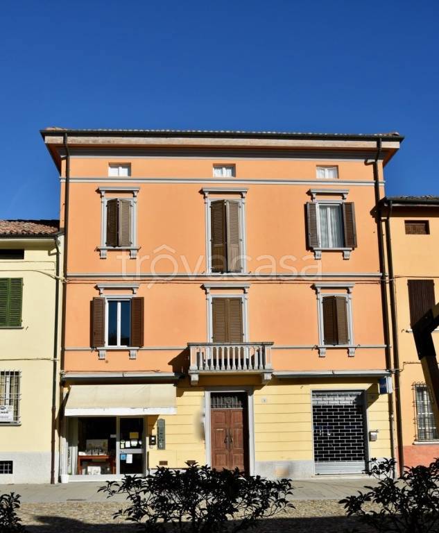 Appartamento in vendita a Baricella piazza Giosuè Carducci