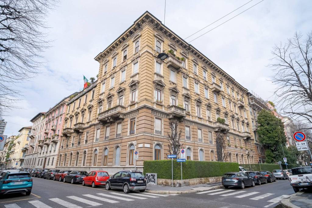 Appartamento in affitto a Milano via Pietro Tamburini