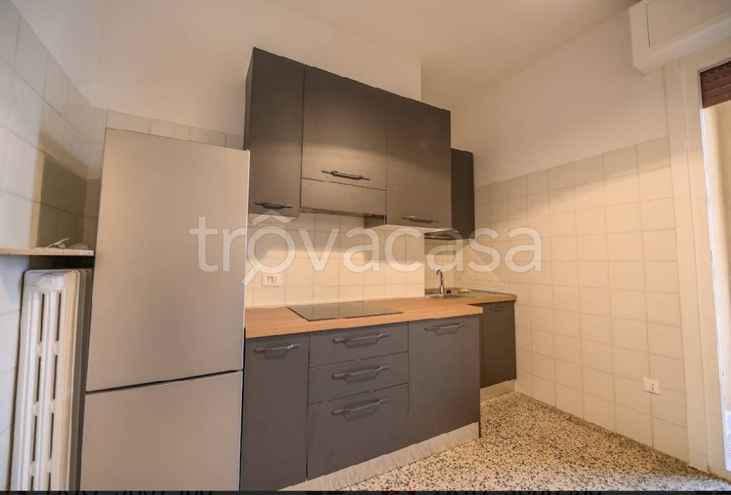 Appartamento in affitto a Pavia corso Alessandro Manzoni, 55