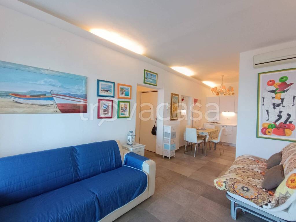 Appartamento in affitto a Laigueglia via Villaggio Balneare, 7