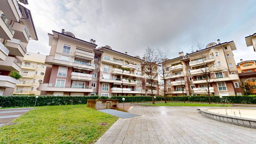 Appartamento in affitto a Cernusco sul Naviglio via Camillo Benso di Cavour, 75