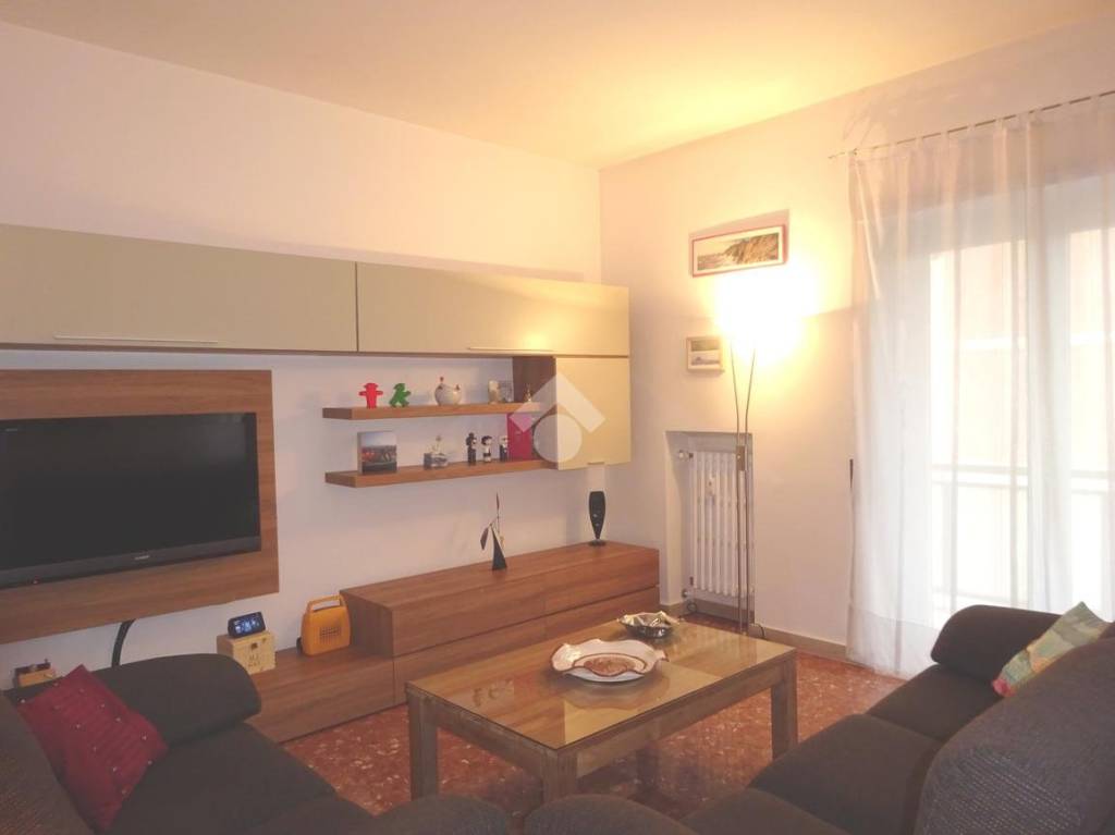 Appartamento in vendita a Ferrara via Pomposa