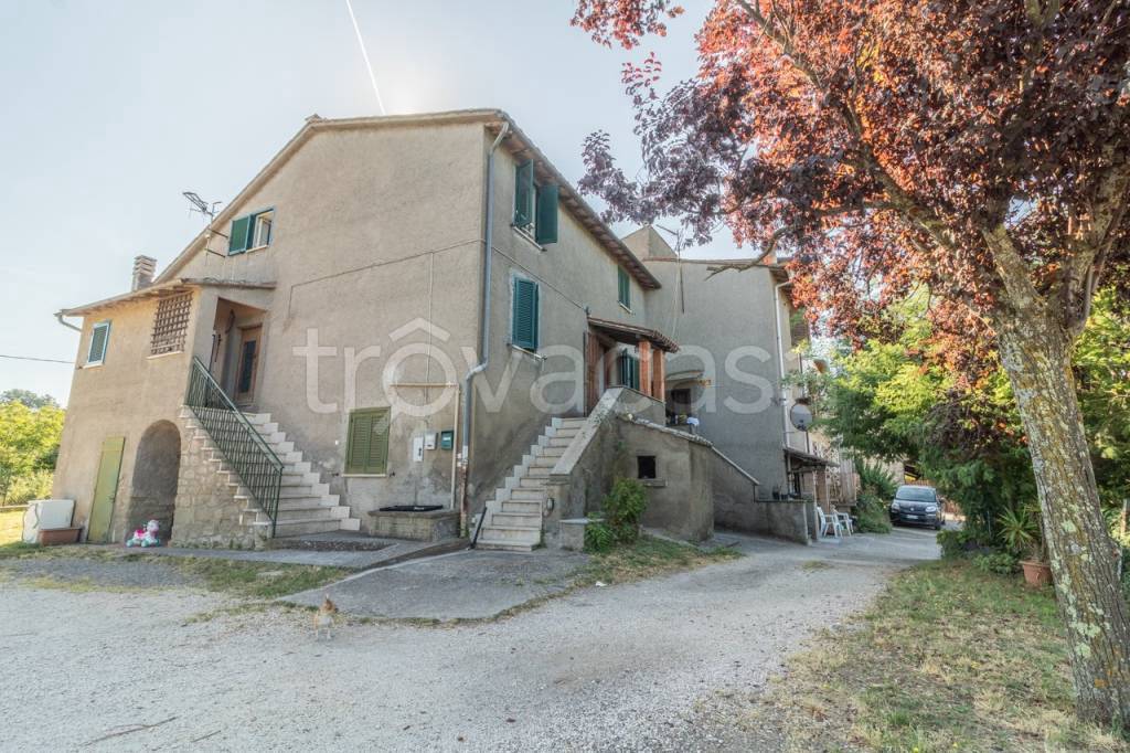 Casa Indipendente in vendita a Viterbo strada Pian di Legname