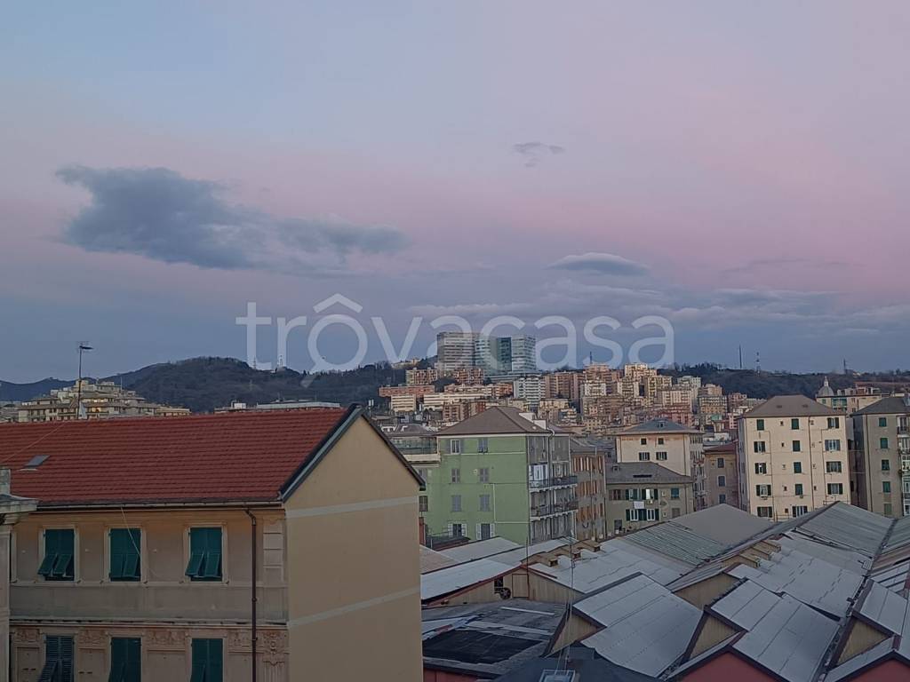 Appartamento in vendita a Genova via Carlo Corsi, 10