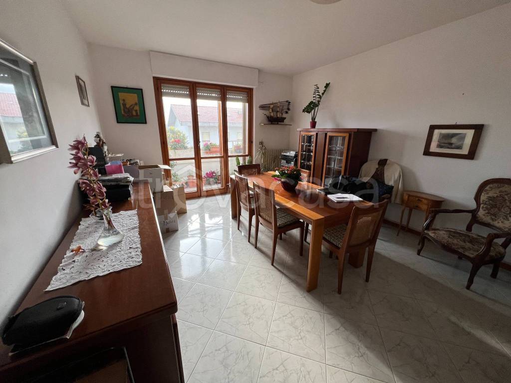 Appartamento in vendita a Pescara via Campo Felice, 33
