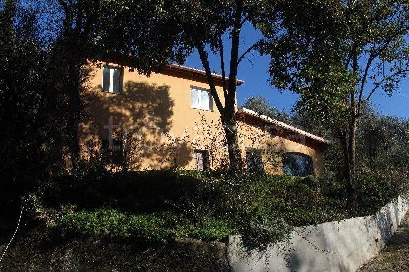 Villa a Schiera in vendita a Sarzana