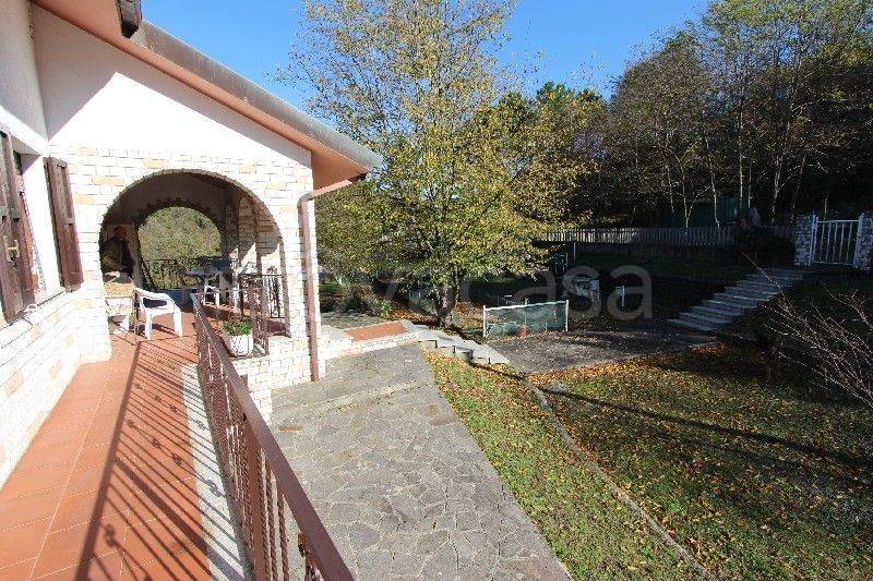 Villa in vendita a Bolano