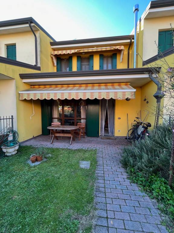 Villa a Schiera in vendita a Pontecchio Polesine